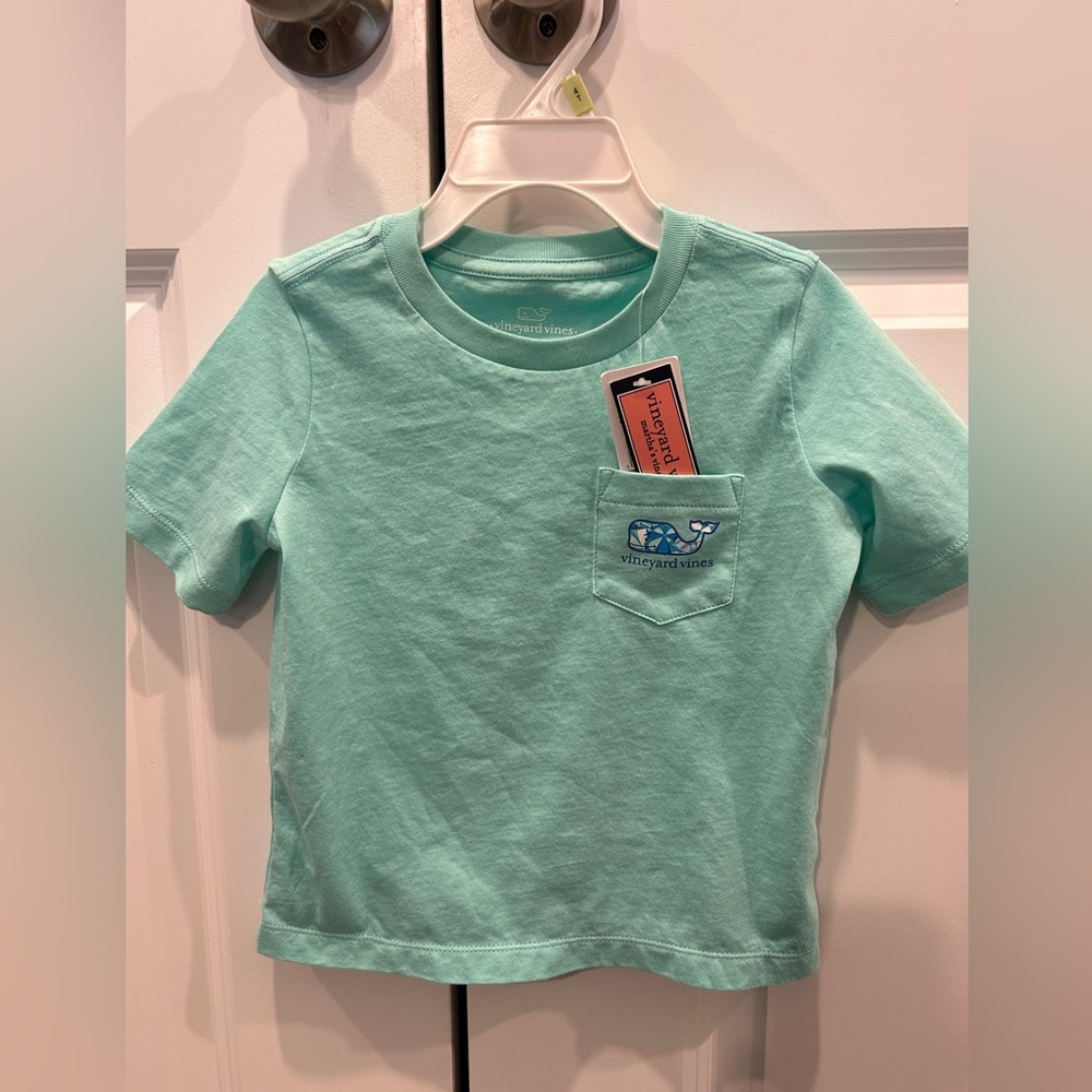 3T Vineyard Vines shirt